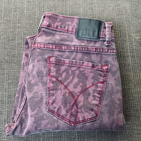 Calvin Klein Ultimate Skinny Winterberry Camo & Green Camo Jeans - Set of 2 - Picture 2 of 16